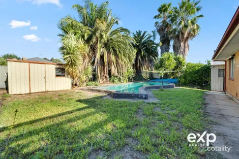 Property photo of 44 Woodlands Road Elizabeth Downs SA 5113