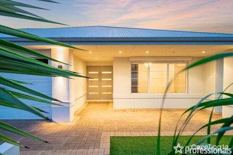 Property photo of 10 Darby Way Byford WA 6122