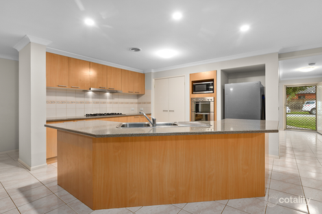 Property photo of 6 Serrata Street Cranbourne West VIC 3977