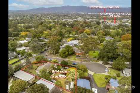 4 Hyton Cres, Croydon, VIC 3136