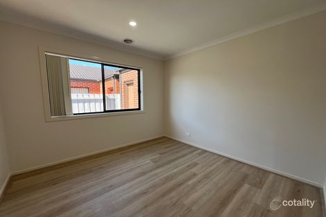 Property photo of 6 Hiddick Road Point Cook VIC 3030