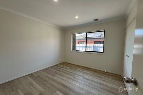 Property photo of 6 Hiddick Road Point Cook VIC 3030