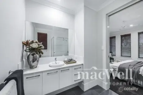 Property photo of 4 Kate Circuit Rochedale QLD 4123