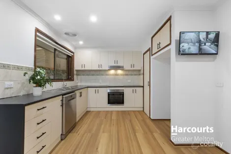 Property photo of 64 Argyll Circuit Melton West VIC 3337