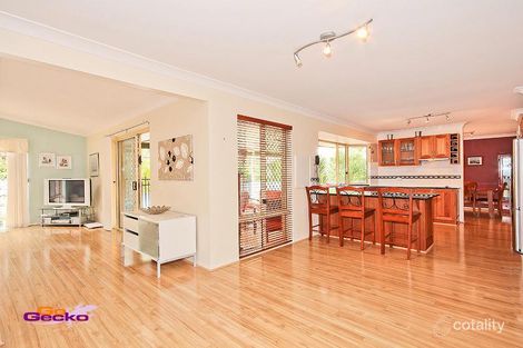 Property photo of 27 Piccadilly Place Carindale QLD 4152