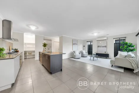Property photo of 37 Falabela Road Clyde North VIC 3978