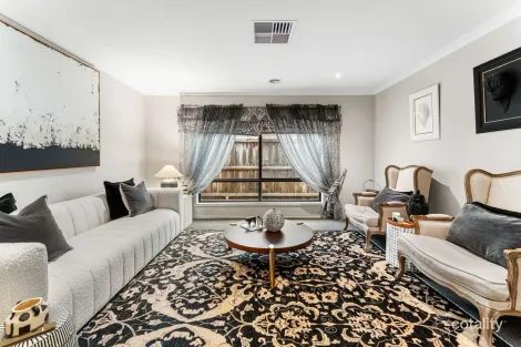 Property photo of 6 Avonbury Circuit Cranbourne West VIC 3977