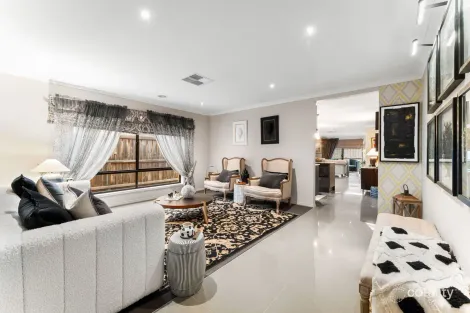 Property photo of 6 Avonbury Circuit Cranbourne West VIC 3977