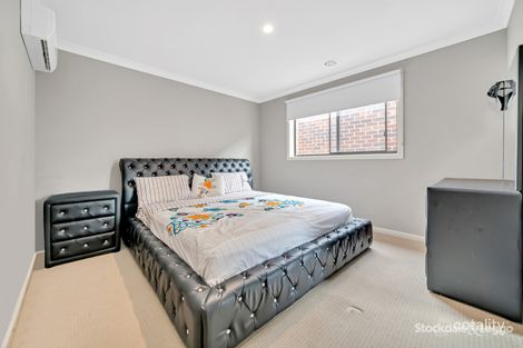 Property photo of 48 Hammersmith Road Wyndham Vale VIC 3024