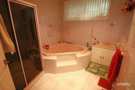 Property photo of 49 Stockwell Crescent Keilor Downs VIC 3038