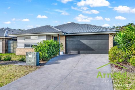Property photo of 10 Apple Street Fern Bay NSW 2295
