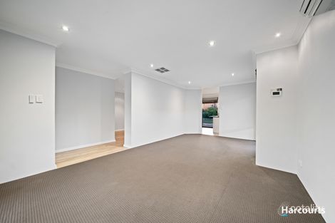 Property photo of 4 Nannatee Way Wanneroo WA 6065