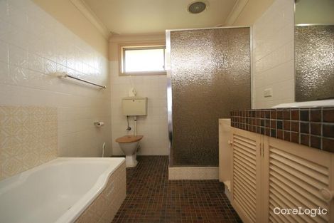 Property photo of 5 Somers Close Metford NSW 2323