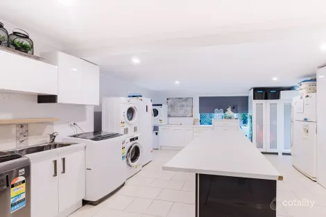 Property photo of 220 Miran Khan Drive Armstrong Beach QLD 4737