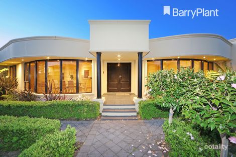 Property photo of 58 Quail Way Rowville VIC 3178