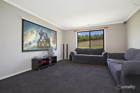 Property photo of 7 Chrystobel Way Kilmore VIC 3764