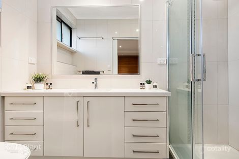 Property photo of 5 Frost Court Bundoora VIC 3083