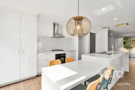 22/19 Coode St, Fremantle, WA 6160