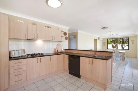 Property photo of 12 Tea Tree Place Mardi NSW 2259