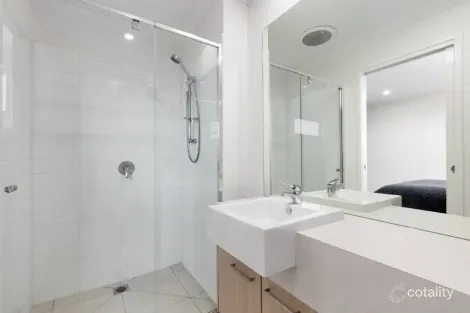 Property photo of 23 Bentons Way Armstrong Creek VIC 3217