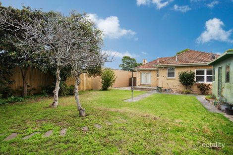 Property photo of 4 Yaralla Road Bentleigh East VIC 3165