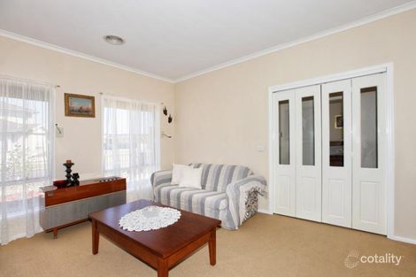 Property photo of 1 Petre Court Roxburgh Park VIC 3064