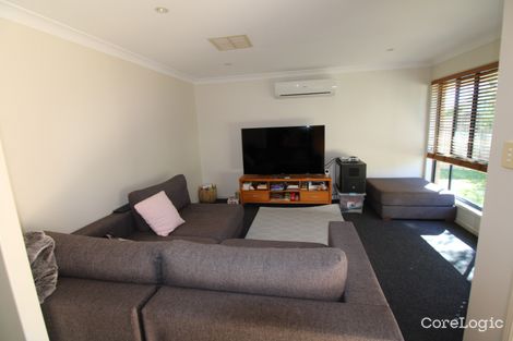 Property photo of 19 Roseanne Road Emerald QLD 4720