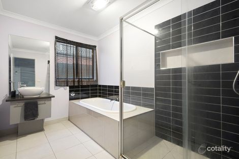 Property photo of 10 Breakwater Drive Doreen VIC 3754