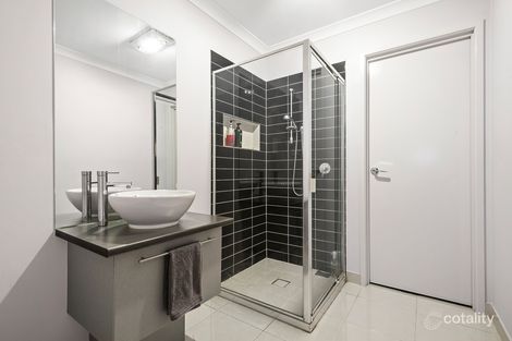 Property photo of 10 Breakwater Drive Doreen VIC 3754