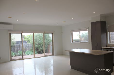 Property photo of 7/3 Nerissa Grove Oak Park VIC 3046