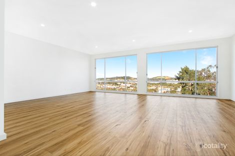 Property photo of 2/45 Sorensen Drive Figtree NSW 2525