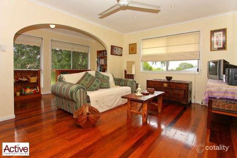 Property photo of 16 Venerable Street Seventeen Mile Rocks QLD 4073