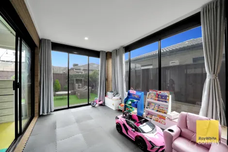 Property photo of 46 Reverence Drive Rockbank VIC 3335