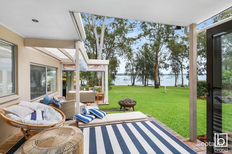 Property photo of 20 Harwood Close Mannering Park NSW 2259