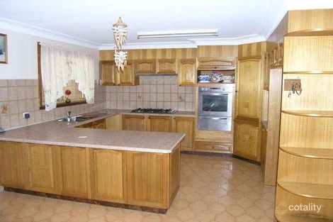 Property photo of 17 Jasmine Drive Mill Park VIC 3082