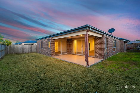 Property photo of 6 Bremer Street Clyde North VIC 3978