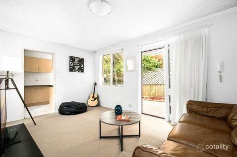 Property photo of 2/19 Holborn Avenue Dee Why NSW 2099