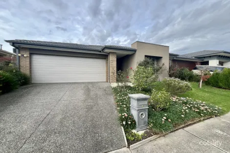 4 Benedore Way, Cranbourne North, VIC 3977