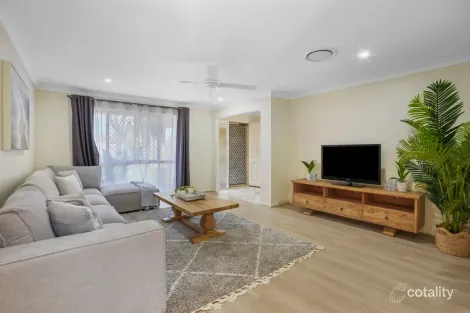 Property photo of 33 Fairway Drive Redland Bay QLD 4165