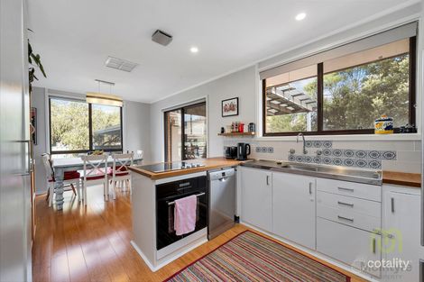 Property photo of 5 Trimmer Place Kambah ACT 2902