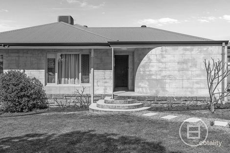 4 Windsor Ave, Dianella, WA 6059