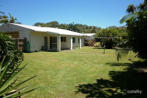 Property photo of 17 Katandra Close Trinity Beach QLD 4879