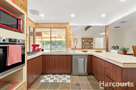 Property photo of 7 St James Place Greenfields WA 6210