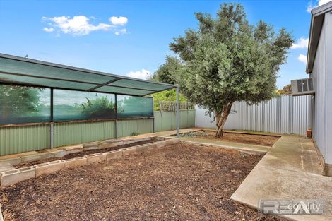 Property photo of 10 Rialto Avenue Para Hills SA 5096