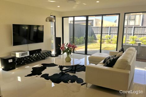 Property photo of 32 Gasnier Avenue North Kellyville NSW 2155