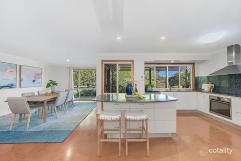 Property photo of 8 Brookvale Close Kenmore Hills QLD 4069