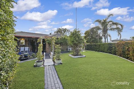 Property photo of 1 Sunbird Chase Parrearra QLD 4575