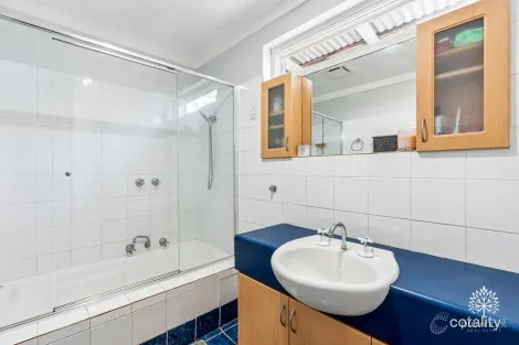 Property photo of 12 Parkway Swan View WA 6056