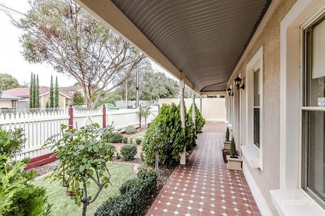 18 Seaforth Ave, Dover Gardens, SA 5048