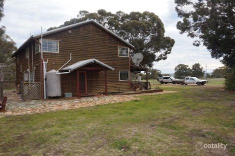 563 Kokendin Rd, Dale, WA 6304